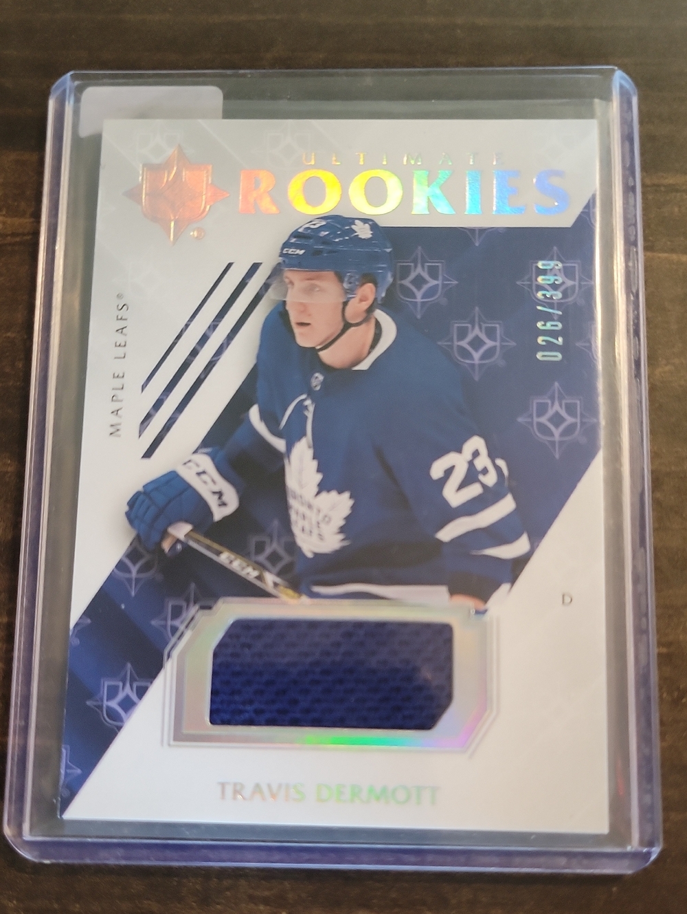 2018/19 Travis Dermott Toronto Maple Leafs Blue Jersey Card